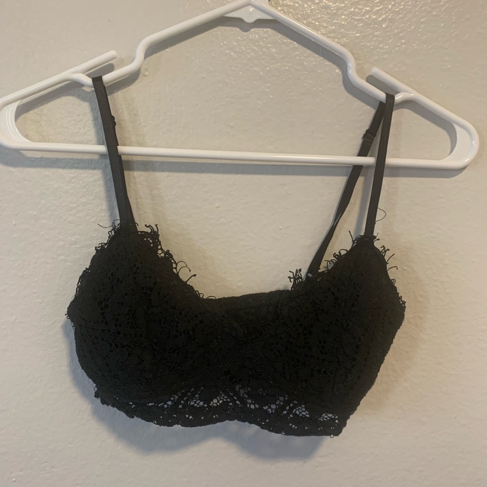 Black Lace Bralette Crop Top with Lining